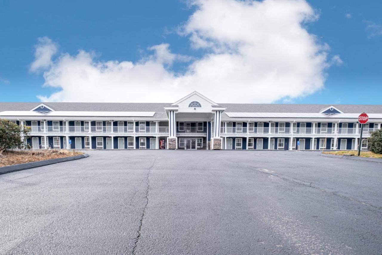Hilltop Inn & Suites, Near Foxwoods Casino نورث ستونينغتون المظهر الخارجي الصورة