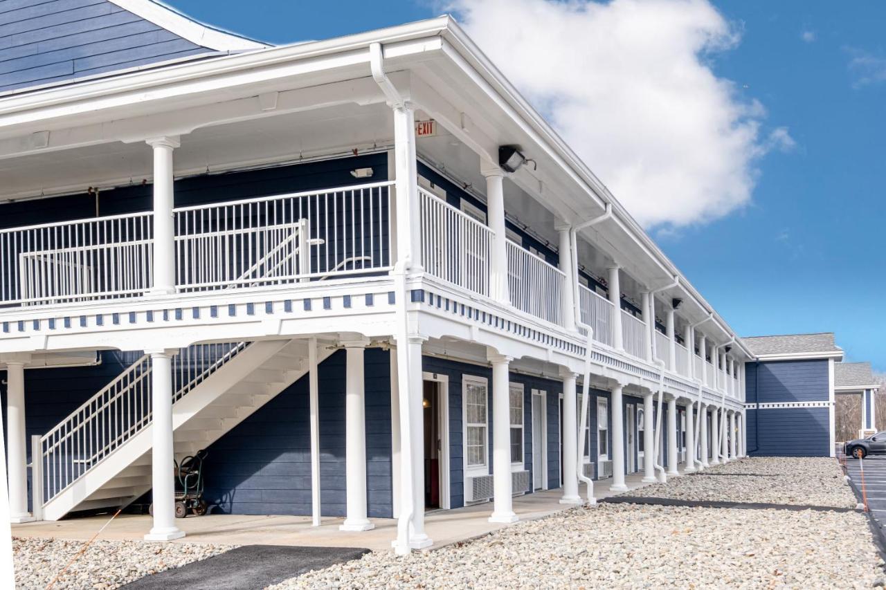Hilltop Inn & Suites, Near Foxwoods Casino نورث ستونينغتون المظهر الخارجي الصورة