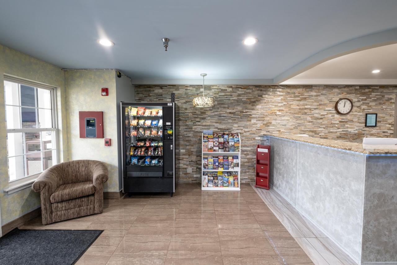 Hilltop Inn & Suites, Near Foxwoods Casino نورث ستونينغتون المظهر الخارجي الصورة