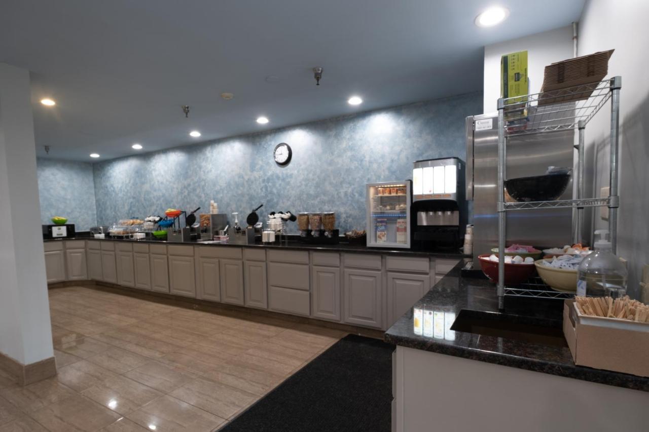 Hilltop Inn & Suites, Near Foxwoods Casino نورث ستونينغتون المظهر الخارجي الصورة