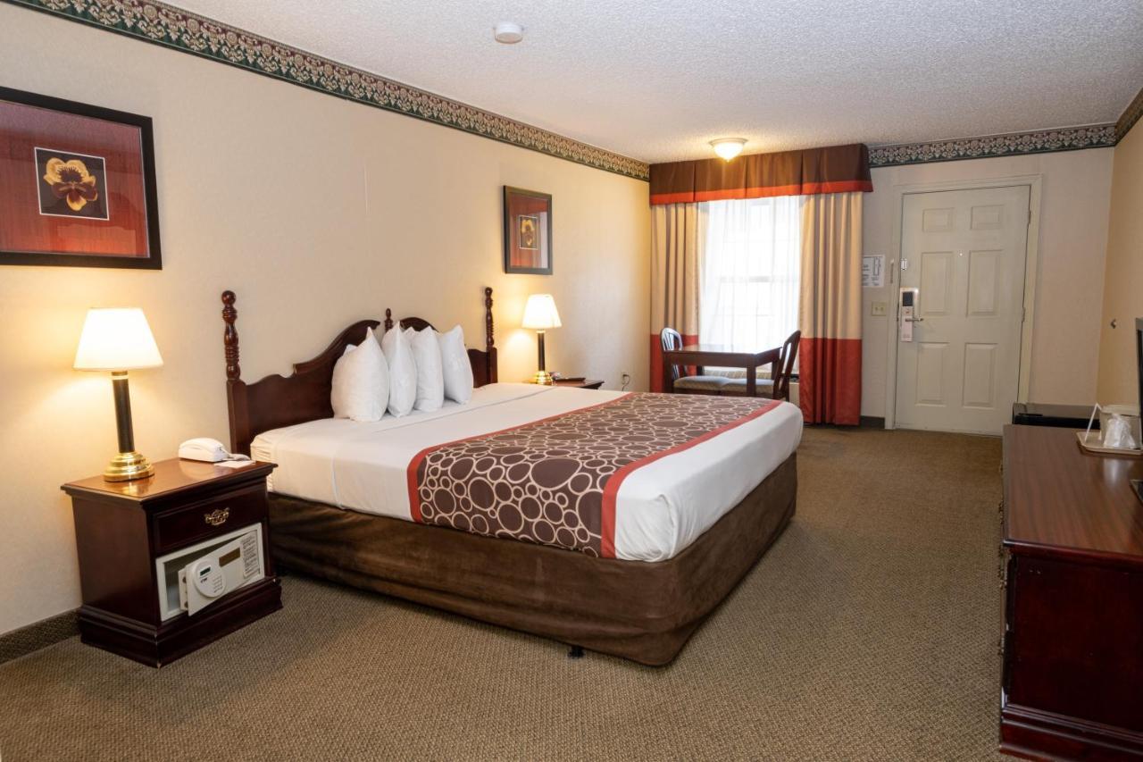 Hilltop Inn & Suites, Near Foxwoods Casino نورث ستونينغتون المظهر الخارجي الصورة