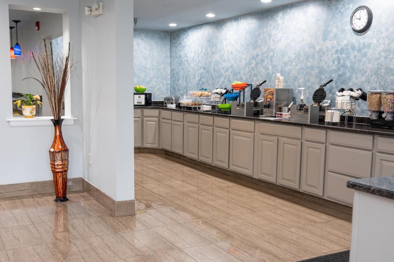 Hilltop Inn & Suites, Near Foxwoods Casino نورث ستونينغتون المظهر الخارجي الصورة