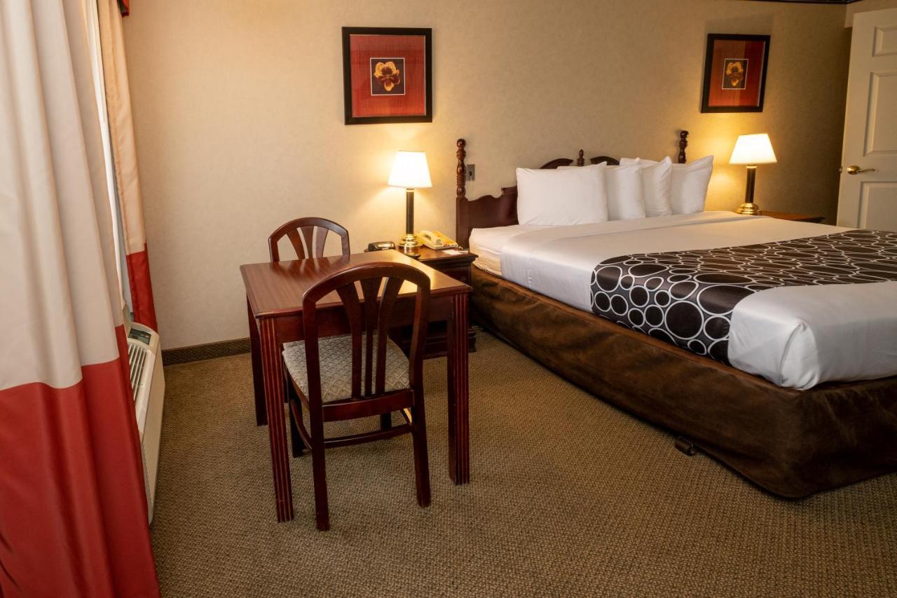 Hilltop Inn & Suites, Near Foxwoods Casino نورث ستونينغتون المظهر الخارجي الصورة